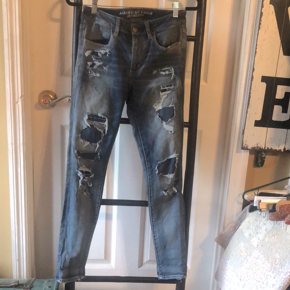 American Eagle - Size 4 - Hi-Rise Jegging - Super Stretch - Distressed Dark Wash
